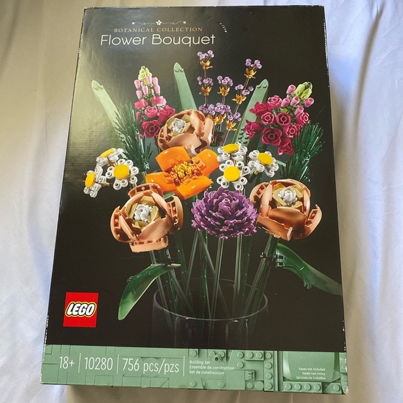 *SOLD* Lego Flower Bouquet Set | Botanical Collection - Picture 1 of 4